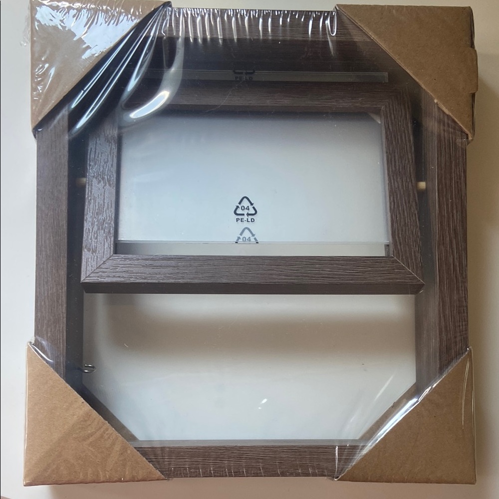 Elegant Brown Photo Frame - Picture 2 of 4